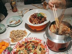 -嗨辣小聚·盘锦河蟹·海鲜烧烤龙虾(盘锦十年好店)