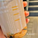上面还撒有莓果粉，一口咬下去真的太满足了