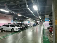 -成都东站-停车场