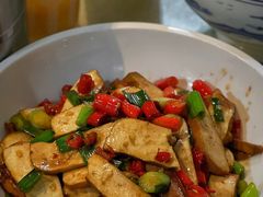 -昱龙大盆牛蛙馆(三兴街总店)