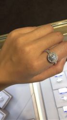 -威德钻石-克拉钻大本营(南京东路店)