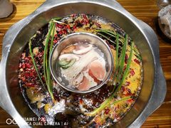 -周幺妹重庆老火锅(银泰城总店)