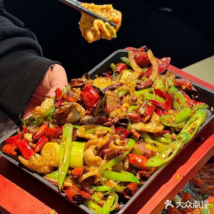 人生建议：吃完这一口烤鱼再离开无锡🈺️