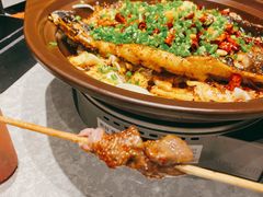 -鸣记脆皮烤鱼·海鲜烤鱼(马栏店)