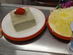 -生活如沸·顺德水牛奶火锅(大学路店)