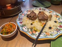 -耶里夏丽·丝路国际·新疆餐厅(浦东区东方路店)