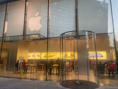 -Apple零售店(华贸购物中心店)