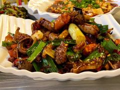 宫爆三样-花楸树下(观水路店)