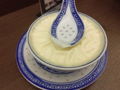 -广信牛奶甜品世家(台东店)