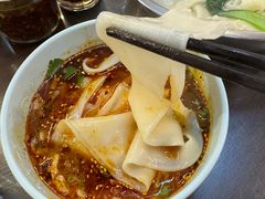 -爱骅裤带面馆(东木头市店)