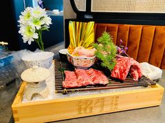 -铭牛烧肉·和牛海鲜自助(高新月牙湖店)