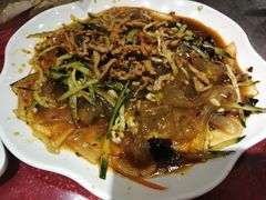 肉冒拉皮-天添纸包鸡家常菜