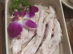脱骨鸭爪-东巴人鱼豆花火锅(幸福街店)