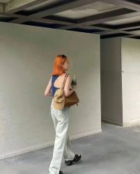 -十六番发型师事务所