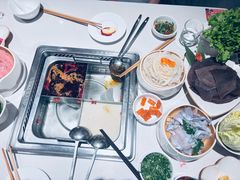 -海底捞火锅(长宁路龙之梦店)