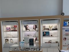 -大连何氏眼科医院