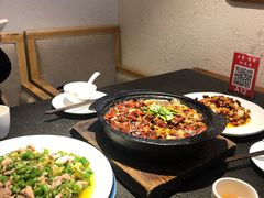 -万重锦·人文川菜馆(骡马市店)