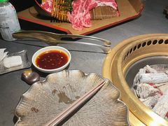 -铭牛烧肉·和牛海鲜自助(高新月牙湖店)