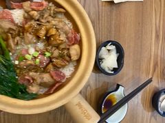-煲仔皇腊味煲仔饭(经四万达店)