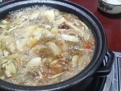 -菌之家·专业纯野生菌火锅·特色炒菌