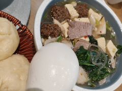 -金莹丸子汤清真(朝外SOHO店)