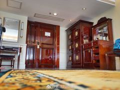 -深圳富苑皇冠假日套房酒店