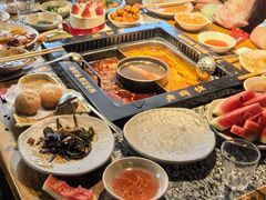 -老牌坊云南鱼豆花火锅(哈西万达店)