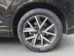 -倍耐力轮胎专卖店(碧云路店)