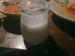 -老牌坊云南鱼豆花火锅(哈西万达店)