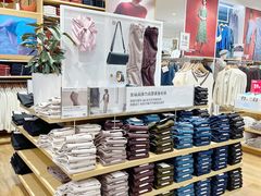 -优衣库(深圳万象天地旗舰店)