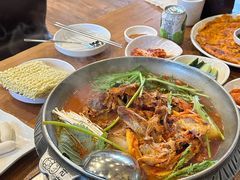 -喇喇排骨火锅·传统韩式脊骨汤(望京西园总店)