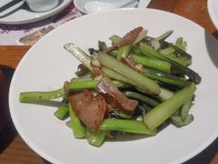 -黄泥岗·地道湖北菜(奥特莱斯店)