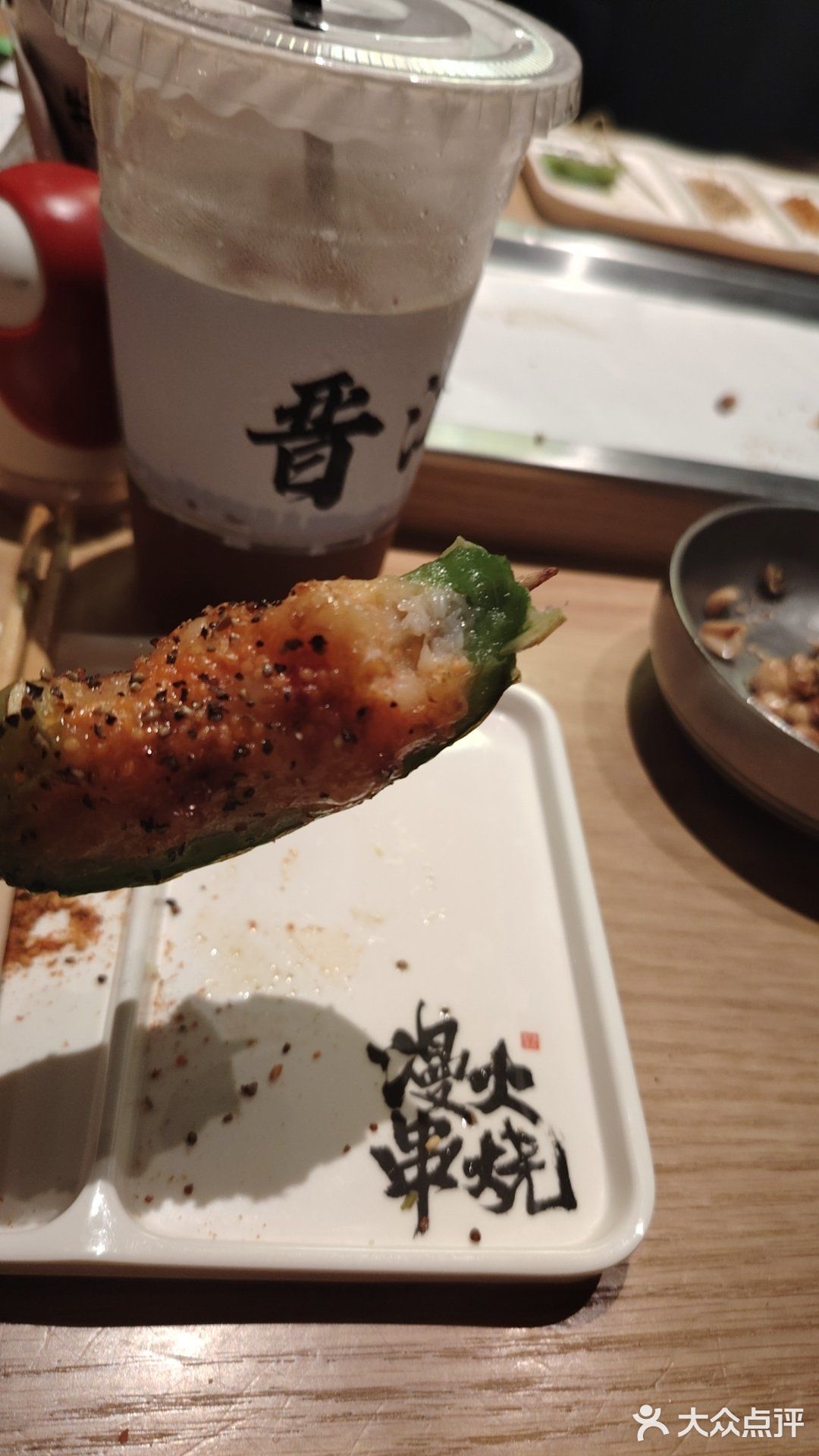 量给的很足，一口咬下去，满嘴都是虾的鲜虾