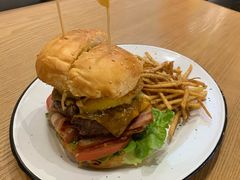 -HELLO 27 意面·沙拉·帕尼尼