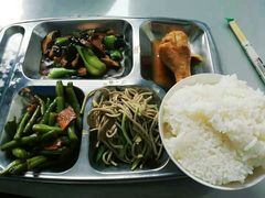 -北京凯威富檑上汽大众4S店(良乡店)