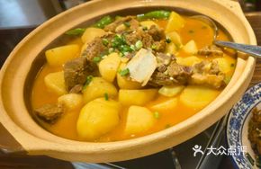 Braised Pork Ribs with Small Potatoes