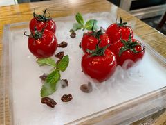 番茄脆菇沙拉-小大董·烤鸭(王府井apm店)