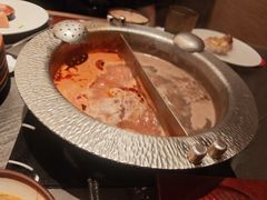 -牛YO寿喜烧·铁板烧和牛火锅自助(市府恒隆店)