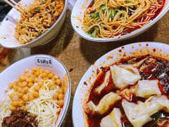 红油抄手-花市豌杂面(民生路店)