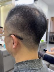 -首脑美发沙龙
