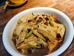 -老三样·美食研究中心(世贸路店)
