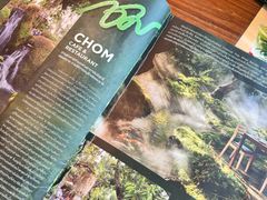 -Chom Cafe and Restaurant