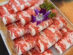 厚切安格斯雪花牛肉-新草堂锅物料理(泉城路店)