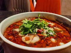 沸腾鱼-菲乐餐厅(三十年经营·湖滨路店)