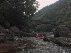 -藏龙百瀑漂流