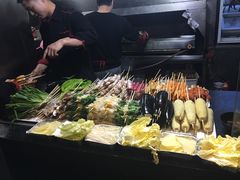 -万记麻辣烫国展总店