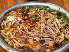 -老五鸡丝豆花面粉(瑞金北路68号院店)