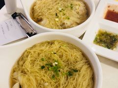 w招牌鲜虾云吞面-大咀港式茶餐厅(恒泰店)