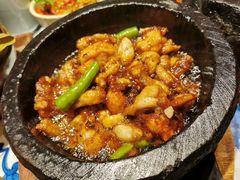石锅杭椒牛蛙-桂满陇天书(南京德基旗舰店)