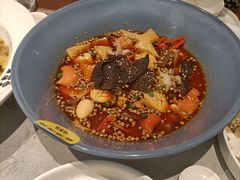 -渔语鱼新川菜Bistro(万象天地店)